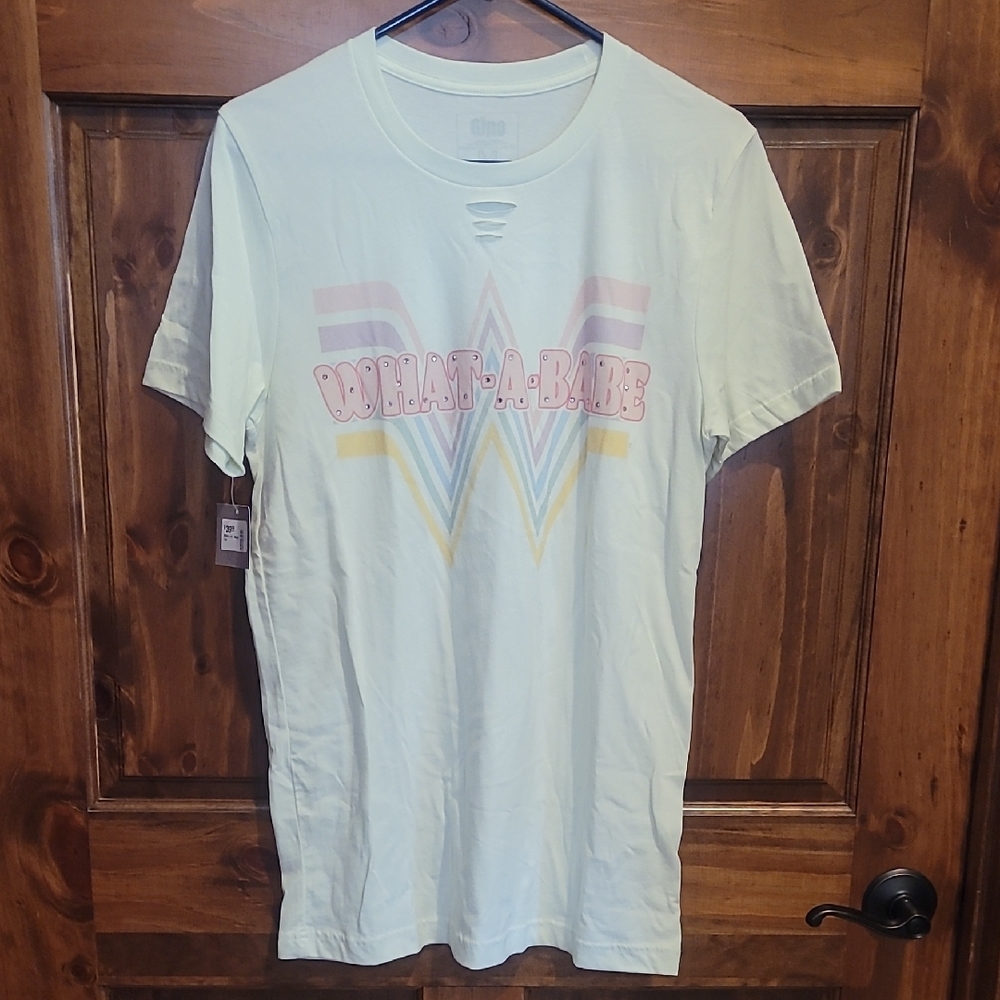 Gildan White Tee